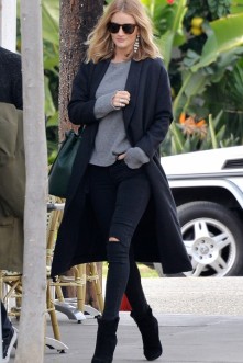 everydayfacts Rosie Huntington-Whiteley casual outfit